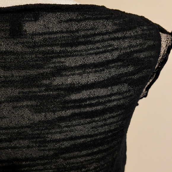 Fitted, stretchy black top from Jacob - Picture 6 of 6